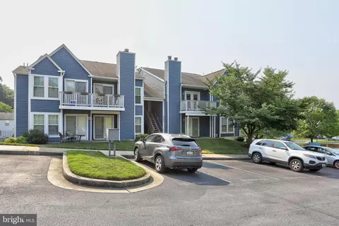 6400 Green Fld #906, Elkridge, MD 21075