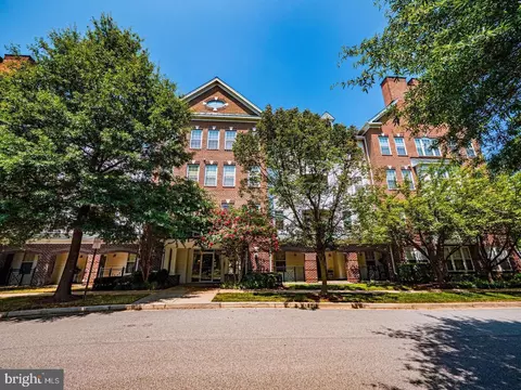 5801 Clipper Ln #101, Clarksville, MD 21029