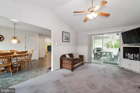 6036 Bakers Pl, Hanover, MD 21076 photo 11