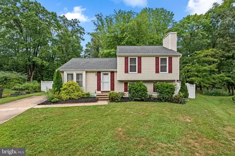 8749 Cheshire Ct, Jessup, MD 20794