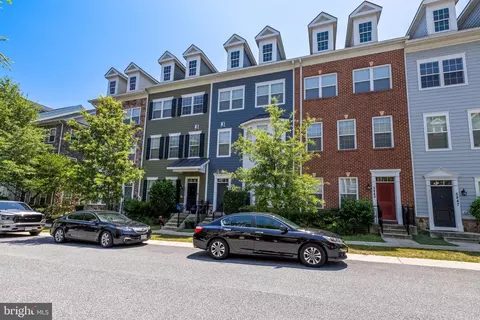 5851 Donovan Ln, Ellicott City, MD 21043