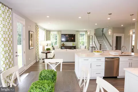 Entry Way - 7100 Tranquility Rd, Laurel, MD 20723 photo 16 of 25