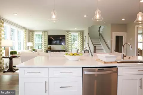Kitchen - 7100 Tranquility Rd, Laurel, MD 20723 photo 5 of 11