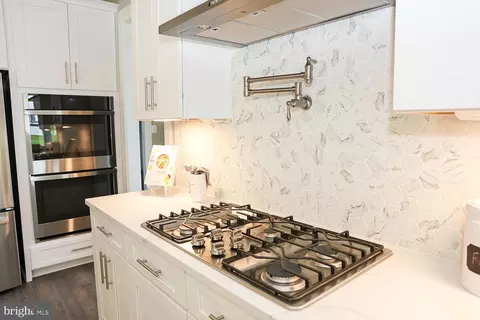Kitchen - 7100 Tranquility Rd, Laurel, MD 20723 photo 1 of 11