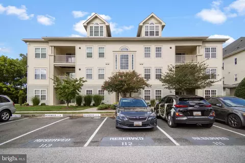 9101 Gracious End Ct #104, Columbia, MD 21046