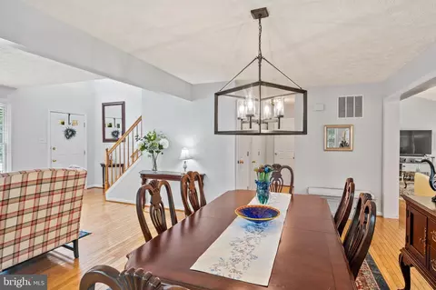 Dining - 9410 Jackson Ct, Laurel, MD 20723 photo 4 of 5