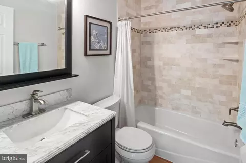 Bath - 9410 Jackson Ct, Laurel, MD 20723 photo 4 of 5