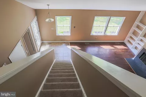 Entry Way - 5251 Candy Root Ct, Columbia, MD 21045 photo 3 of 6
