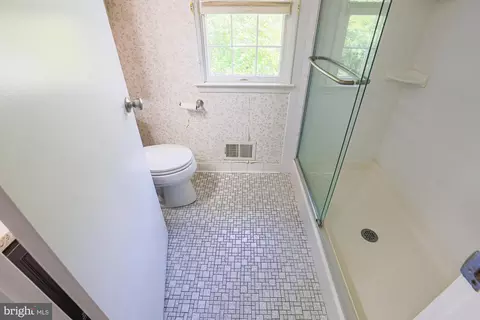 Bath - 5251 Candy Root Ct, Columbia, MD 21045 photo 4 of 4