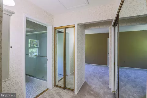 Entry Way - 5251 Candy Root Ct, Columbia, MD 21045 photo 5 of 6