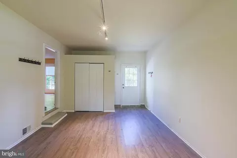 Entry Way - 5251 Candy Root Ct, Columbia, MD 21045 photo 4 of 6