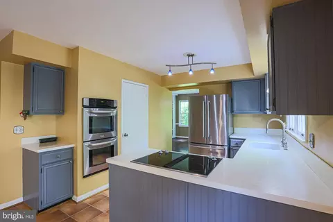 Kitchen - 5251 Candy Root Ct, Columbia, MD 21045 photo 6 of 6