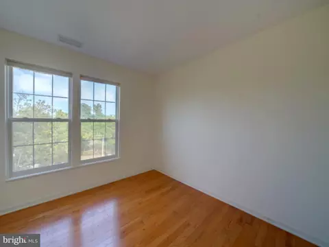 Bedroom - 9507 Durness Ln W, Laurel, MD 20723 photo 4 of 9