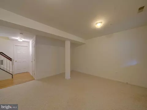 Living - 9507 Durness Ln W, Laurel, MD 20723 photo 4 of 5