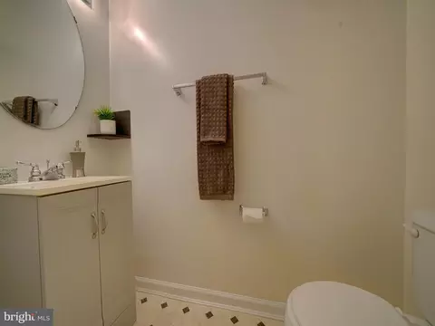 Bath - 9507 Durness Ln W, Laurel, MD 20723 photo 5 of 5