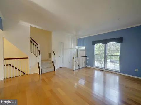 Living - 9507 Durness Ln W, Laurel, MD 20723 photo 3 of 5
