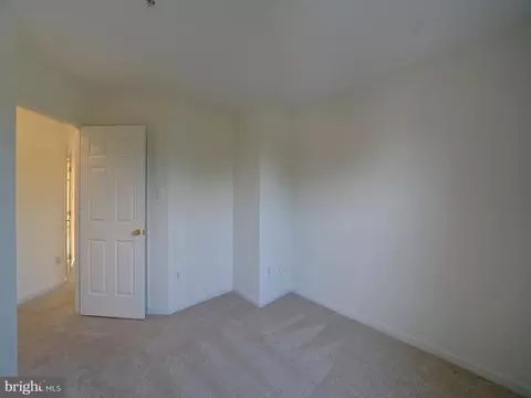 Bedroom - 9507 Durness Ln W, Laurel, MD 20723 photo 8 of 9