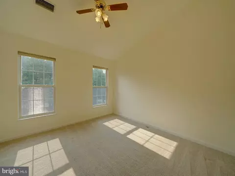 Bedroom - 9507 Durness Ln W, Laurel, MD 20723 photo 2 of 9