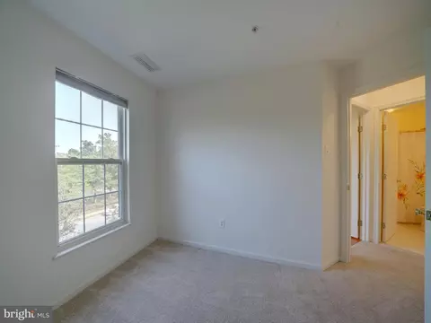 Bedroom - 9507 Durness Ln W, Laurel, MD 20723 photo 9 of 9