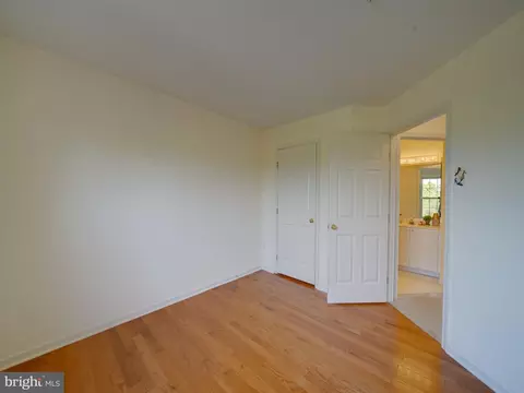 Bedroom - 9507 Durness Ln W, Laurel, MD 20723 photo 7 of 9