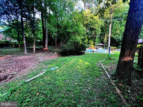 8553 Pineway Dr, Laurel, MD 20723 photo 5