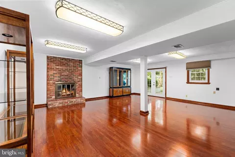 Living - 7922 Anfred Drive Dr, Laurel, MD 20723 photo 3 of 5