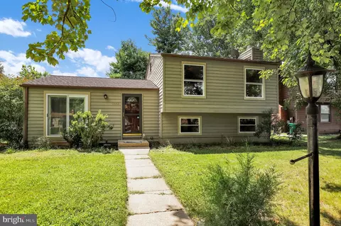9333 Cornshock Ct, Columbia, MD 21045