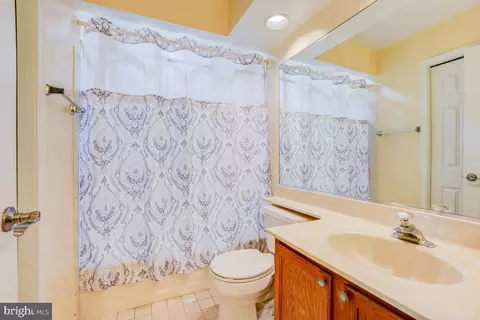 Bath - 9377 Breamore Ct, Laurel, MD 20723 photo 2 of 3