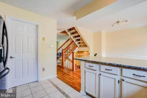 Entry Way - 9377 Breamore Ct, Laurel, MD 20723 photo 4 of 5