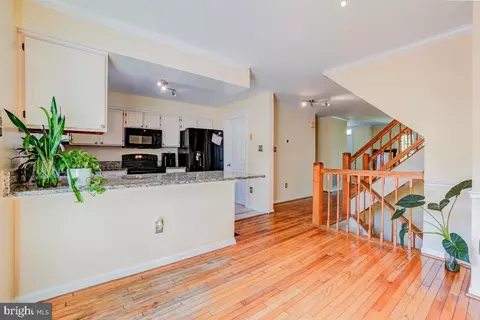 Entry Way - 9377 Breamore Ct, Laurel, MD 20723 photo 3 of 5