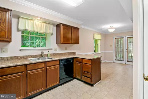 Kitchen - 7656 Sweet Hours Way, Columbia, MD 21046 photo 10 of 10