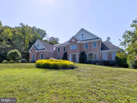14307 Roxbury Lake Dr, Glenelg, MD 21737