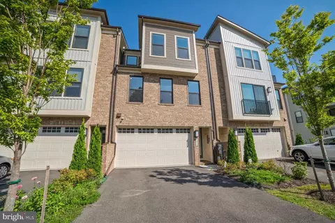 7646 Cross Creek Dr, Columbia, MD 21044