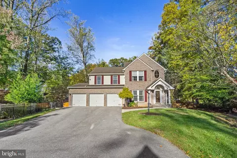 8516 Springway Rd, Ellicott City, MD 21043