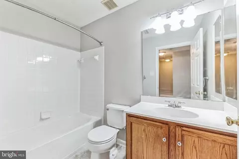 8728 Cresthill Ct, Laurel, MD 20723 photo 12