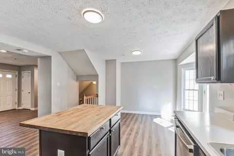 8728 Cresthill Ct, Laurel, MD 20723 photo 20