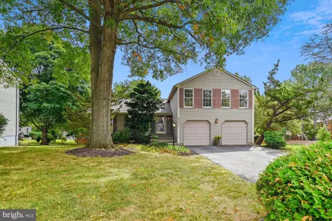 6202 Black Cherry Cir, Columbia, MD 21045