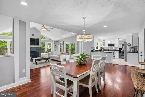9407 Spring Water Path, Jessup, MD 20794 photo 4