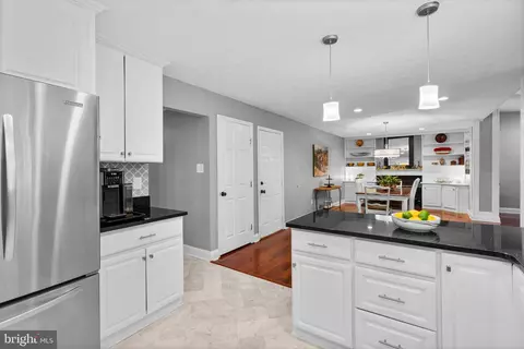 9407 Spring Water Path, Jessup, MD 20794 photo 7