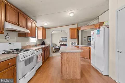 43 Midway Ave, Laurel, MD 20723 photo 6