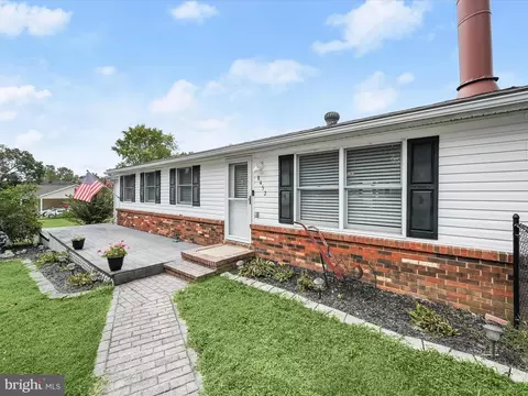 8452 Foundry St, Savage, MD 20763