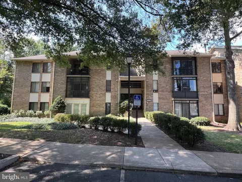 5482 Cedar Ln #C-2, Columbia, MD 21044