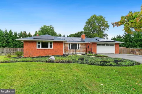 7406 Cherry Tree Dr, Clarksville, MD 21029