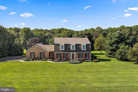 13870 Kennard Dr, Glenelg, MD 21737