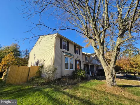 8001 Green Tree Ct, Elkridge, MD 21075