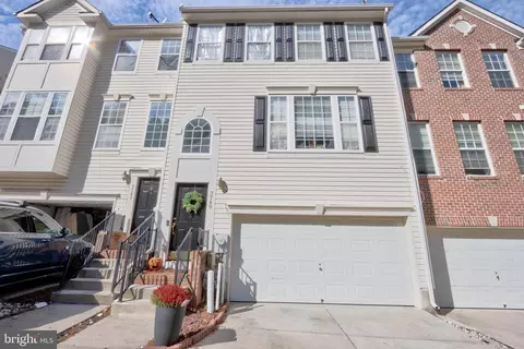 7740 Valley Oak Dr #90, Elkridge, MD 21075
