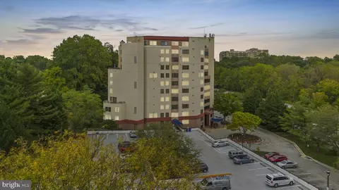 10001 Windstream Dr #203, Columbia, MD 21044