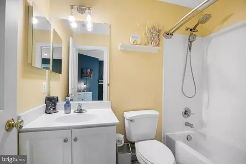 Bath - 8616 Saddleback Pl, Laurel, MD 20723 photo 5 of 6
