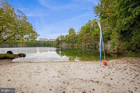 View/Area - 8616 Saddleback Pl, Laurel, MD 20723 photo 6 of 8