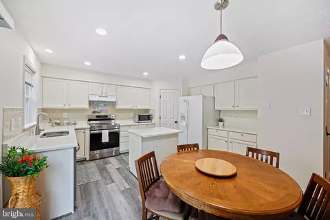 Kitchen - 9603 Park Ave, Laurel, MD 20723 photo 4 of 4